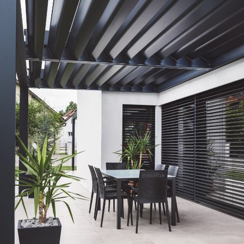 Elegant Outdoor Blinds Dubai